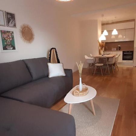 Lux Apartment Portovista Bar Ngoại thất bức ảnh