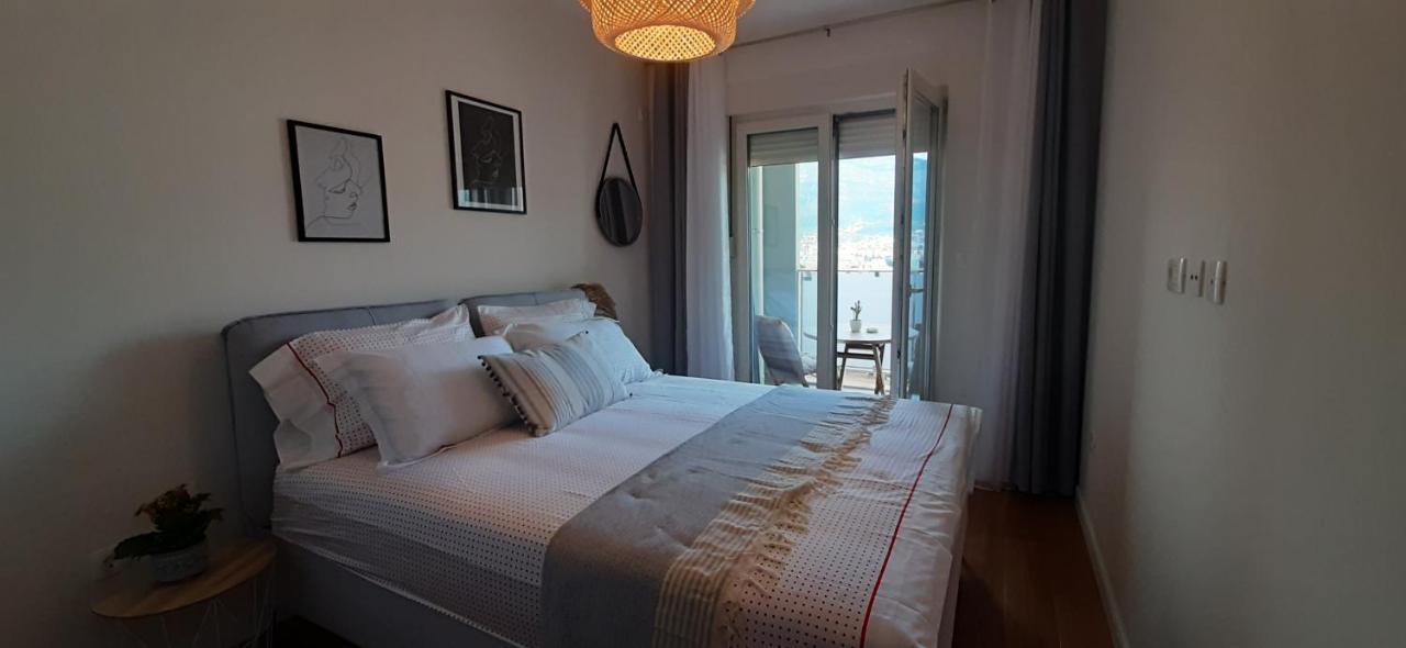 Lux Apartment Portovista Bar Ngoại thất bức ảnh