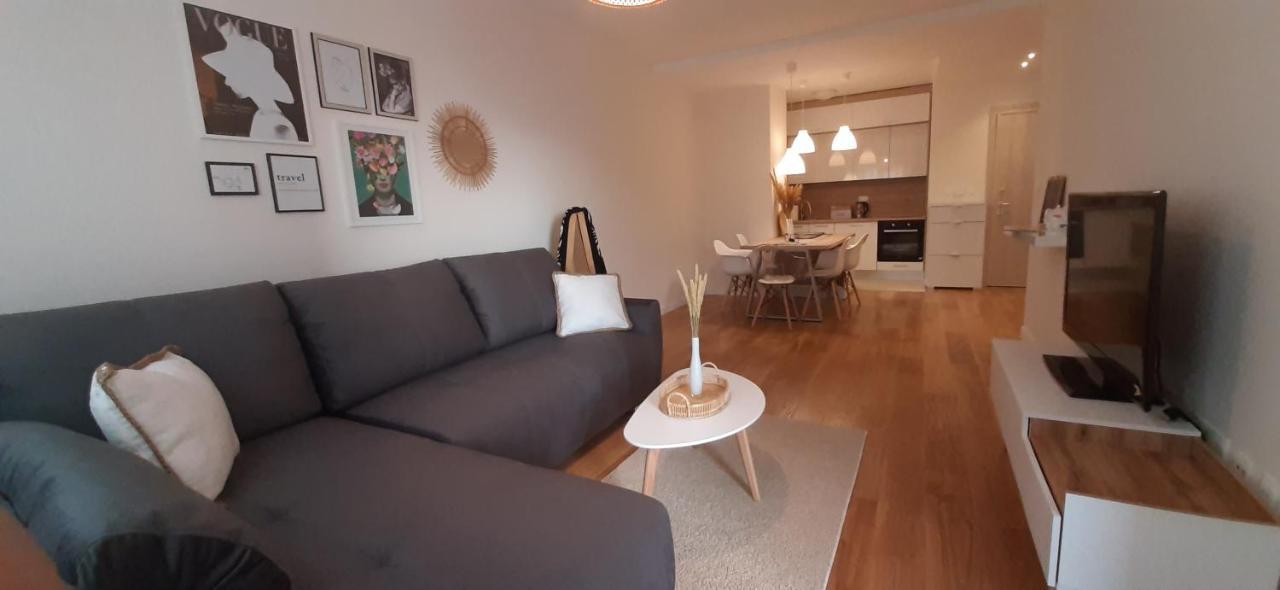 Lux Apartment Portovista Bar Ngoại thất bức ảnh
