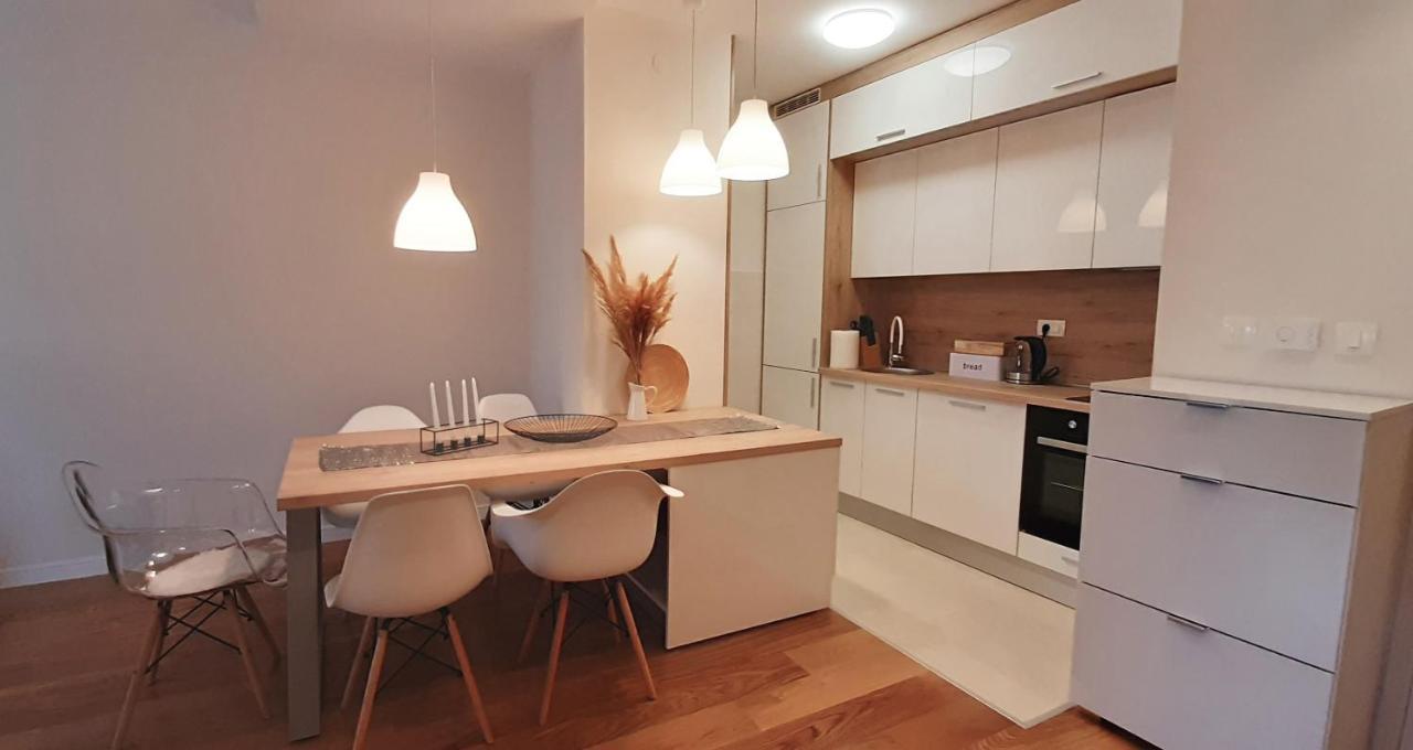Lux Apartment Portovista Bar Ngoại thất bức ảnh