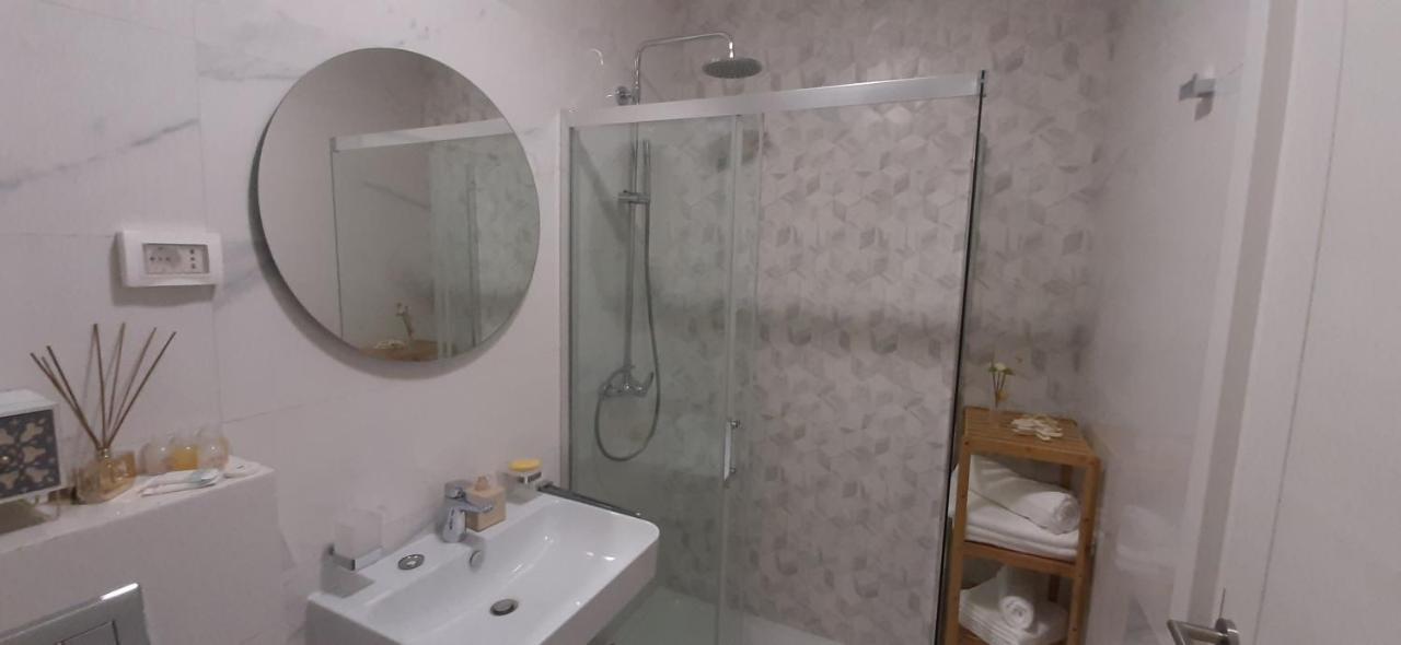 Lux Apartment Portovista Bar Ngoại thất bức ảnh