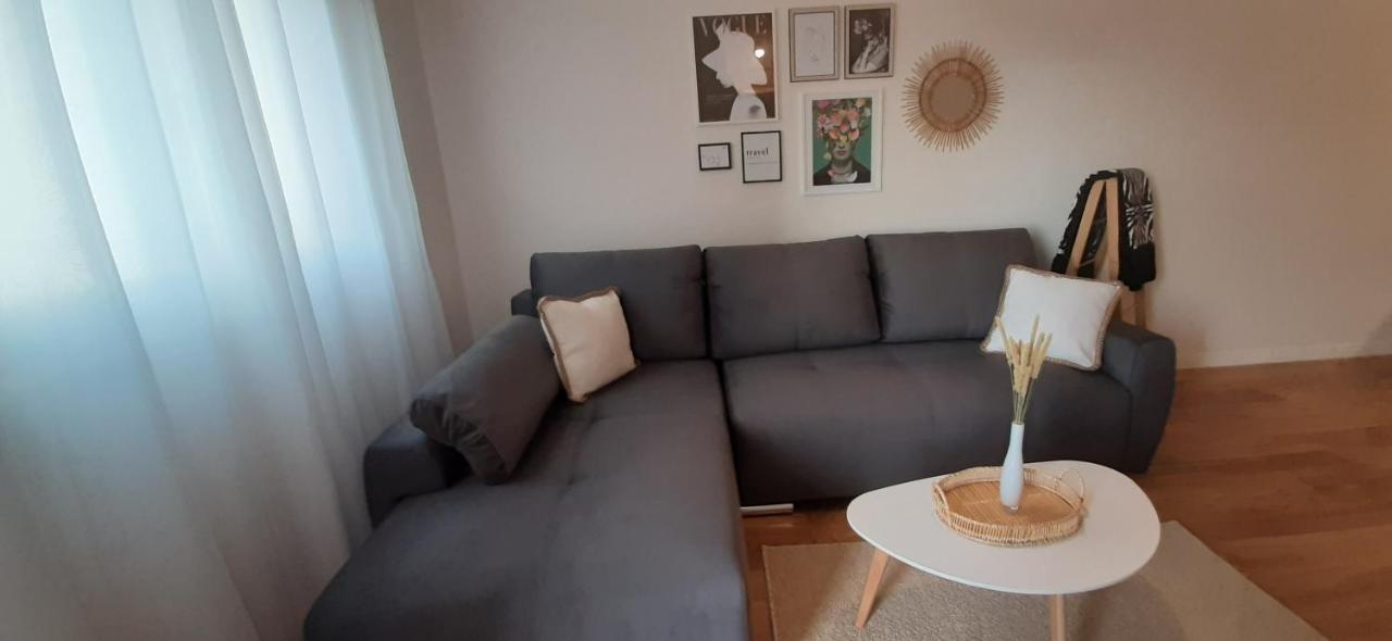 Lux Apartment Portovista Bar Ngoại thất bức ảnh